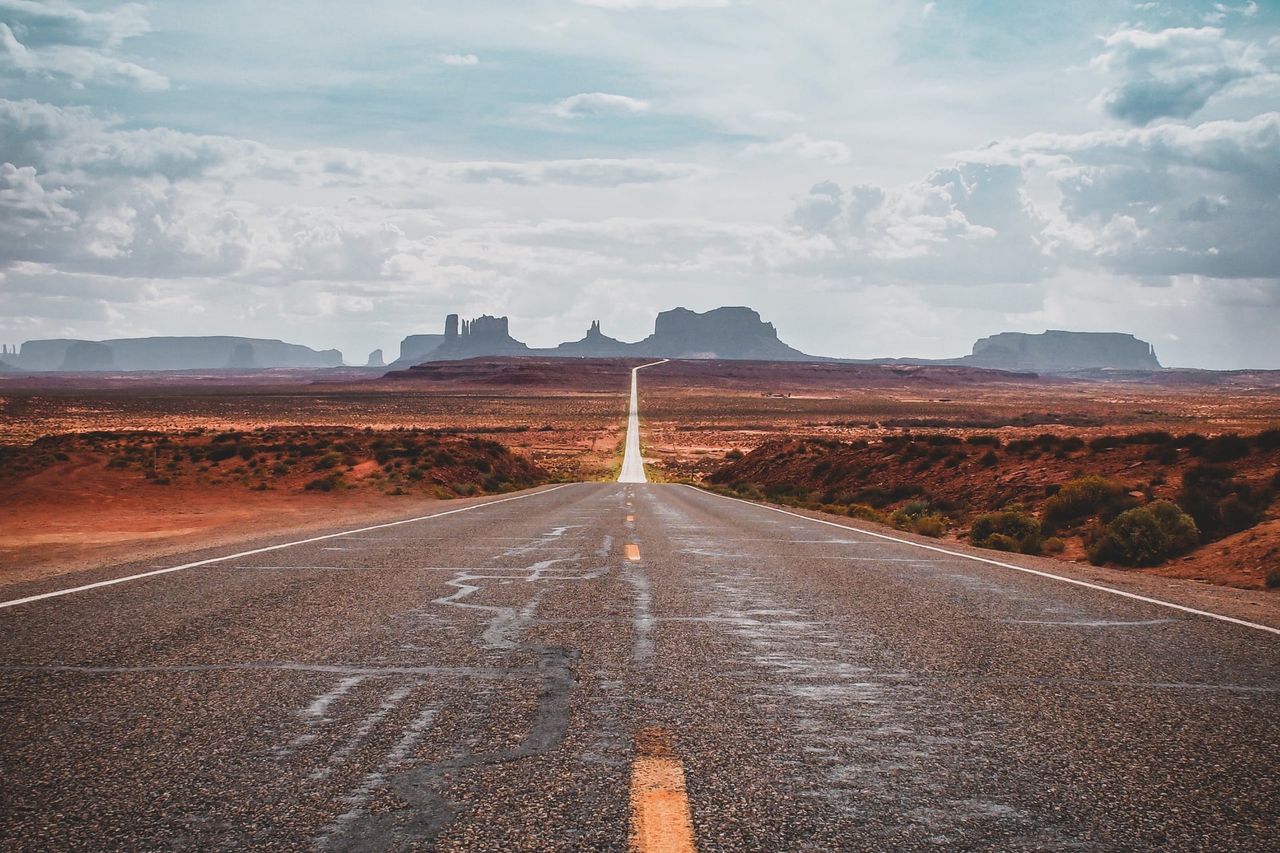 Running and testing async Vapor commands